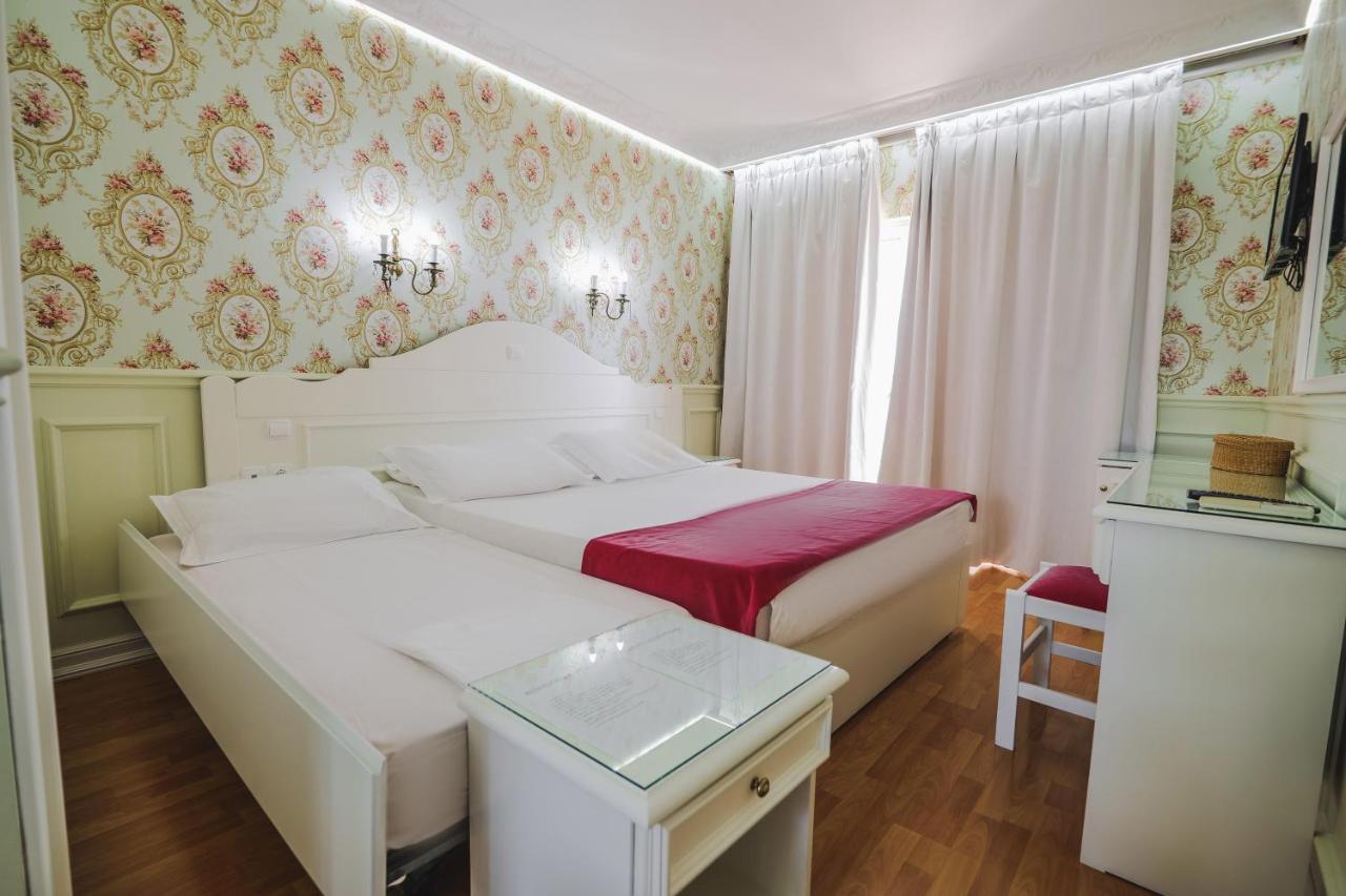 Porto Eda Hotell Sarandë